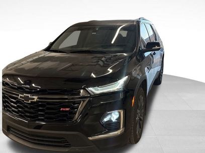 Used 2023 Chevrolet Traverse RS