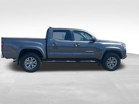 Used 2019 Toyota Tacoma SR5 image 6