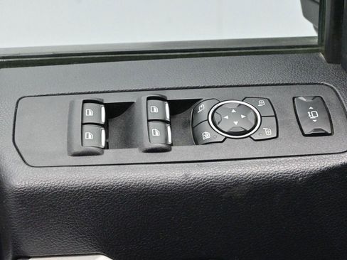 Used 2020 Ford F350 Lariat w/ Lariat Value Package image 11