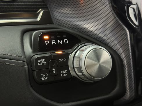Used 2019 RAM 1500 Limited AWD/4WD image 18