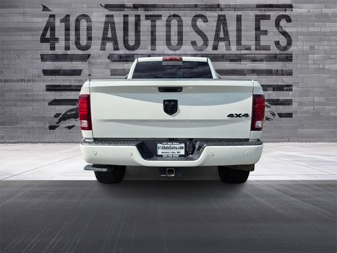 Used 2018 RAM 2500 Laramie w/ Sport Appearance Group AWD/4WD image 7