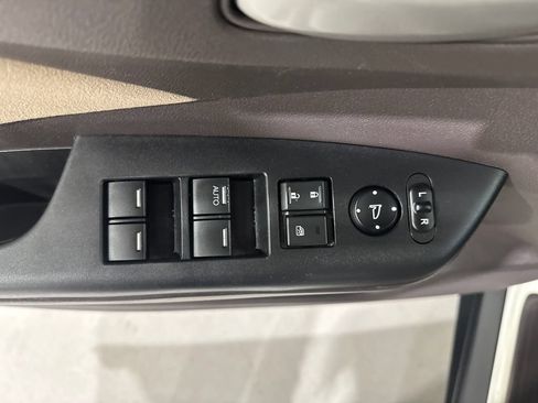 Used 2014 Honda CR-V EX image 16