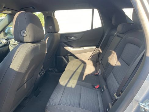 Used 2026 Chevrolet Equinox LT FWD image 11