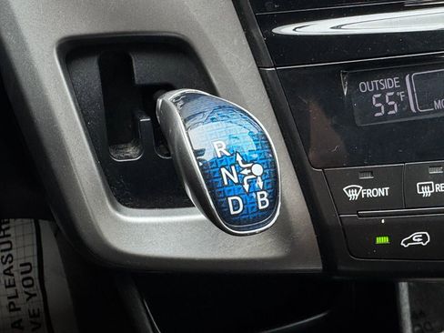 Used 2017 Toyota Prius V Three FWD image 25
