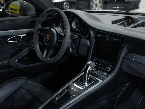 Used 2018 Porsche 911 GT3 image 54