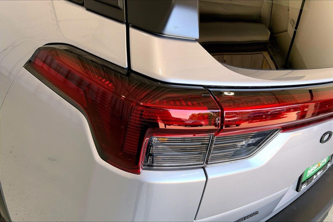 Used 2026 Subaru Outback Touring AWD/4WD image 29