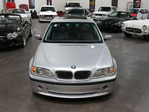Used 2003 BMW 330i Sedan RWD image 3