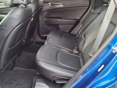 Used 2023 Kia Sportage EX image 15
