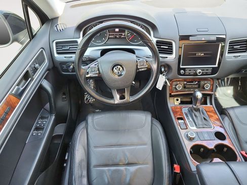 Used 2012 Volkswagen Touareg VR6 AWD/4WD image 19