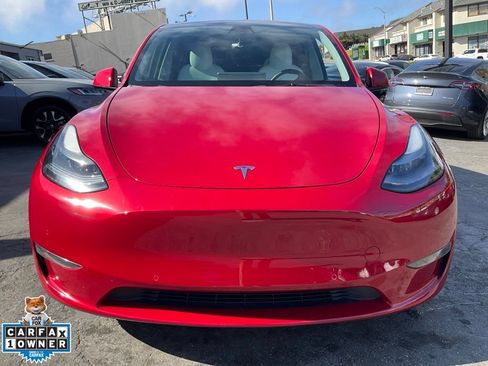 Used 2022 Tesla Model Y Performance AWD/4WD image 2