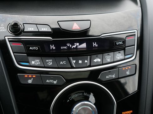 Used 2024 Acura RDX SH-AWD w/ Technology Package image 23