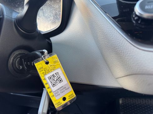 Used 2025 Toyota Corolla LE FWD image 30