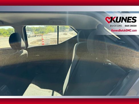 Used 2024 Nissan Kicks SV FWD image 5