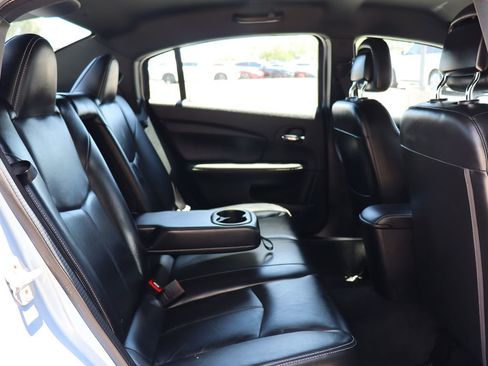 Used 2013 Chrysler 200 Limited FWD image 27