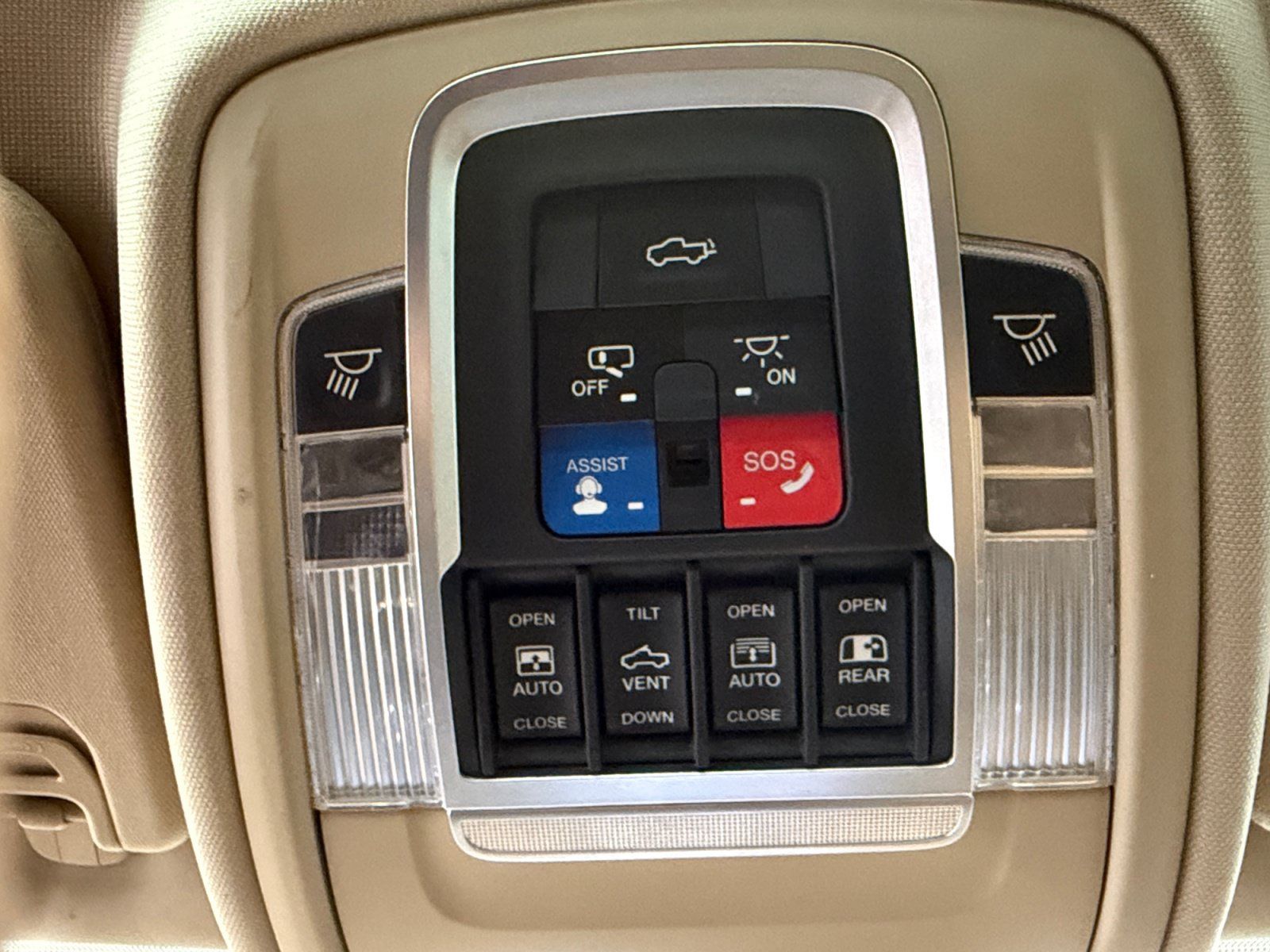 Used 2019 RAM 1500 Limited w/ Trailer Tow Group AWD/4WD image 16