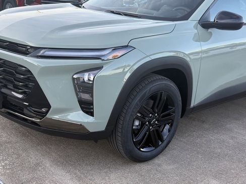 New 2026 Chevrolet Trax ACTIV w/ Sunroof Package image 2