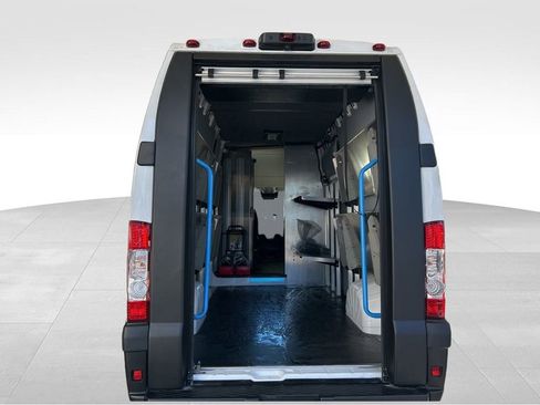 Used 2024 RAM ProMaster 3500 w/ Delivery Van Package image 28