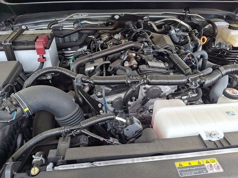 Used 2025 Toyota Tacoma SR5 RWD image 28