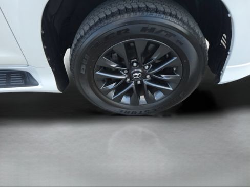 Used 2021 Lexus GX 460 Premium w/ Premium Package AWD/4WD image 16
