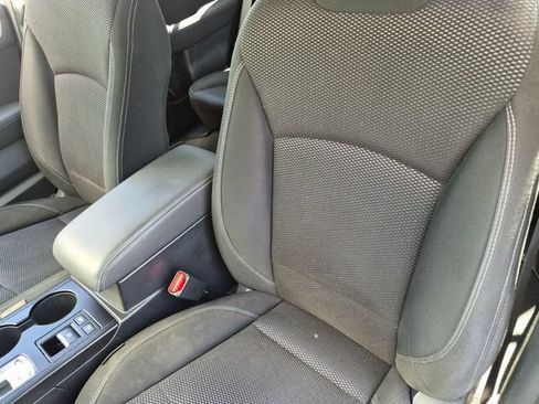 Used 2019 Subaru Outback 2.5i AWD/4WD image 14