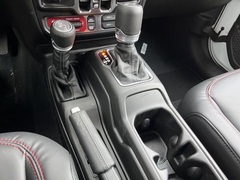 New 2026 Jeep Wrangler Moab image 41