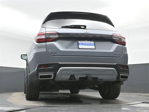 Used 2023 Honda Pilot Touring image 51