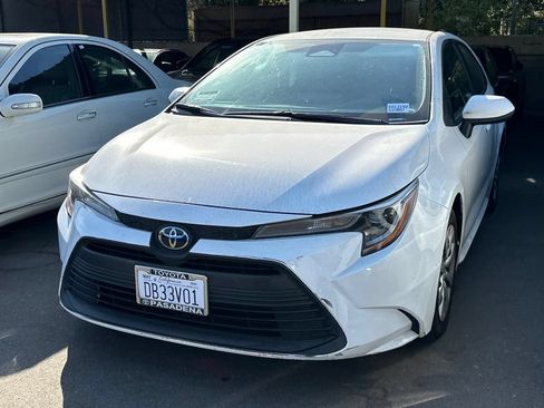 Certified 2023 Toyota Corolla LE FWD image 2
