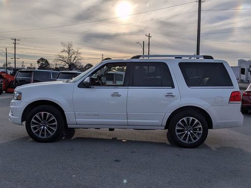Used 2015 Lincoln Navigator 2WD 4dr Select image 2