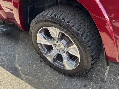 Used 2021 RAM 1500 Laramie AWD/4WD image 17