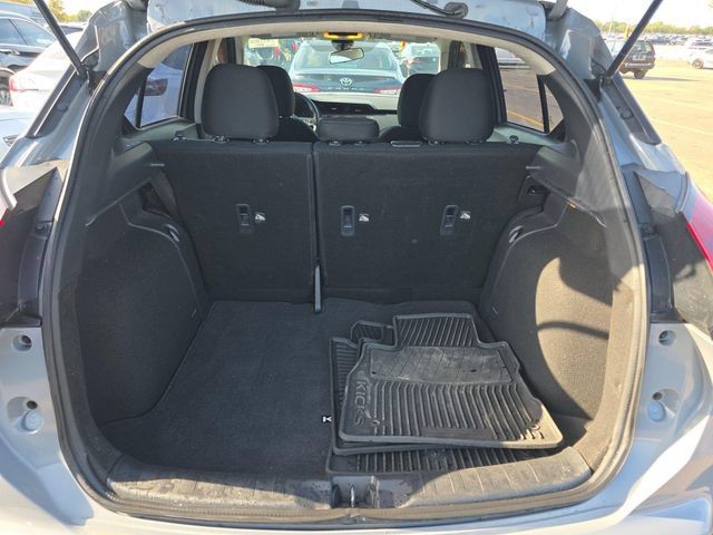 Used 2024 Nissan Kicks SV FWD image 2
