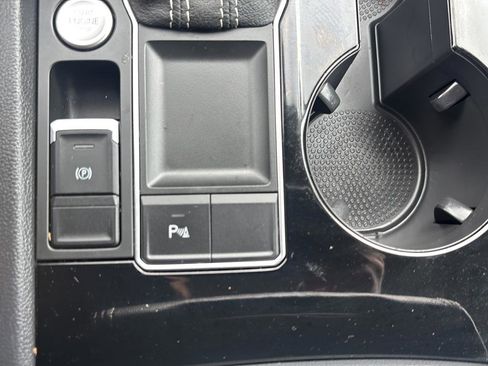 Used 2023 Volkswagen Atlas SE FWD image 30