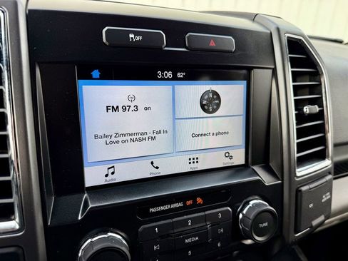 Used 2016 Ford F150 XLT w/ Equipment Group 302A Luxury image 25