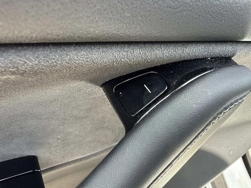 Used 2019 Tesla Model 3 Standard Range Plus RWD image 24