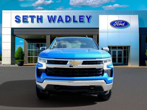 Used 2025 Chevrolet Silverado 1500 LT AWD/4WD image 4