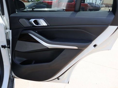 Used 2020 BMW X5 xDrive40i w/ Premium Package AWD/4WD image 14
