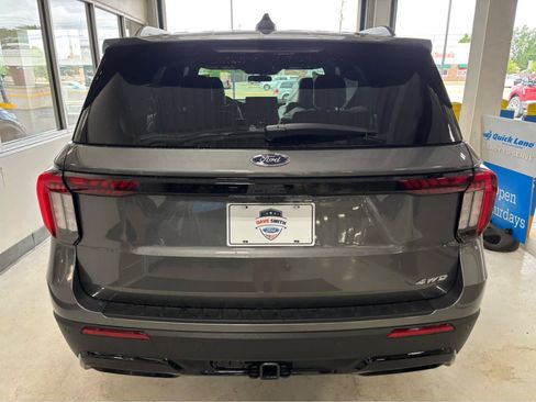 New 2026 Ford Explorer ST-Line AWD/4WD image 6