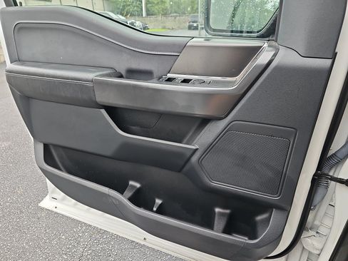 Used 2024 Ford F150 XLT w/ XLT Black Appearance Package RWD image 29