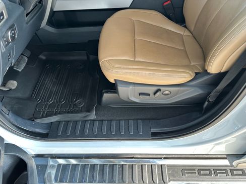 Used 2022 Ford F250 Lariat w/ Chrome Package AWD/4WD image 19