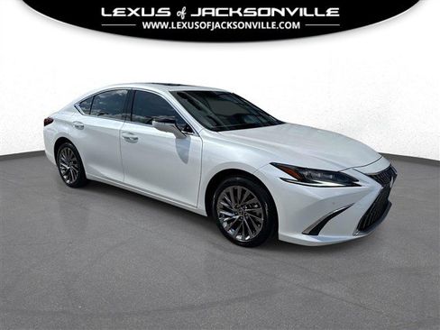 Certified 2025 Lexus ES 300h Ultra Luxury w/ Accessory Package (Z1) FWD image 1