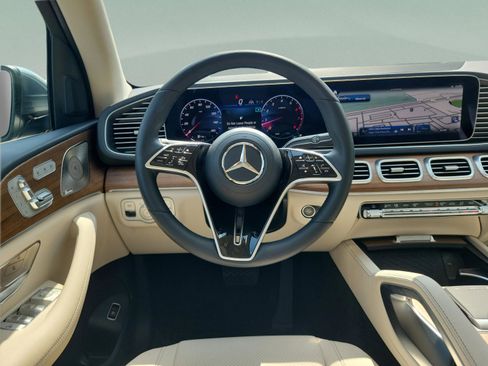 Certified 2026 Mercedes-Benz GLE 450 4MATIC image 13