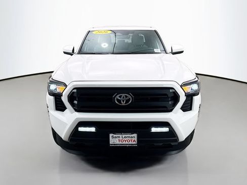 Used 2026 Toyota Tacoma SR5 AWD/4WD image 2