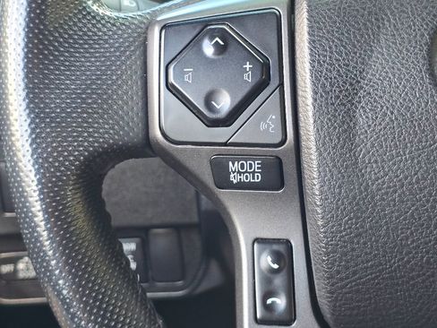 Used 2021 Toyota Tacoma TRD Off-Road image 17