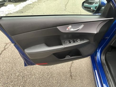 Used 2024 Kia Forte LXS w/ LXS Technology Package image 8