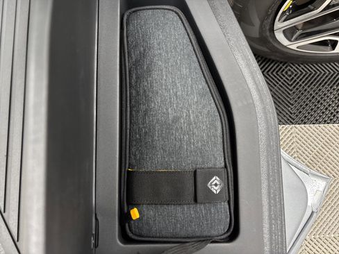 Used 2023 Rivian R1T Adventure image 32