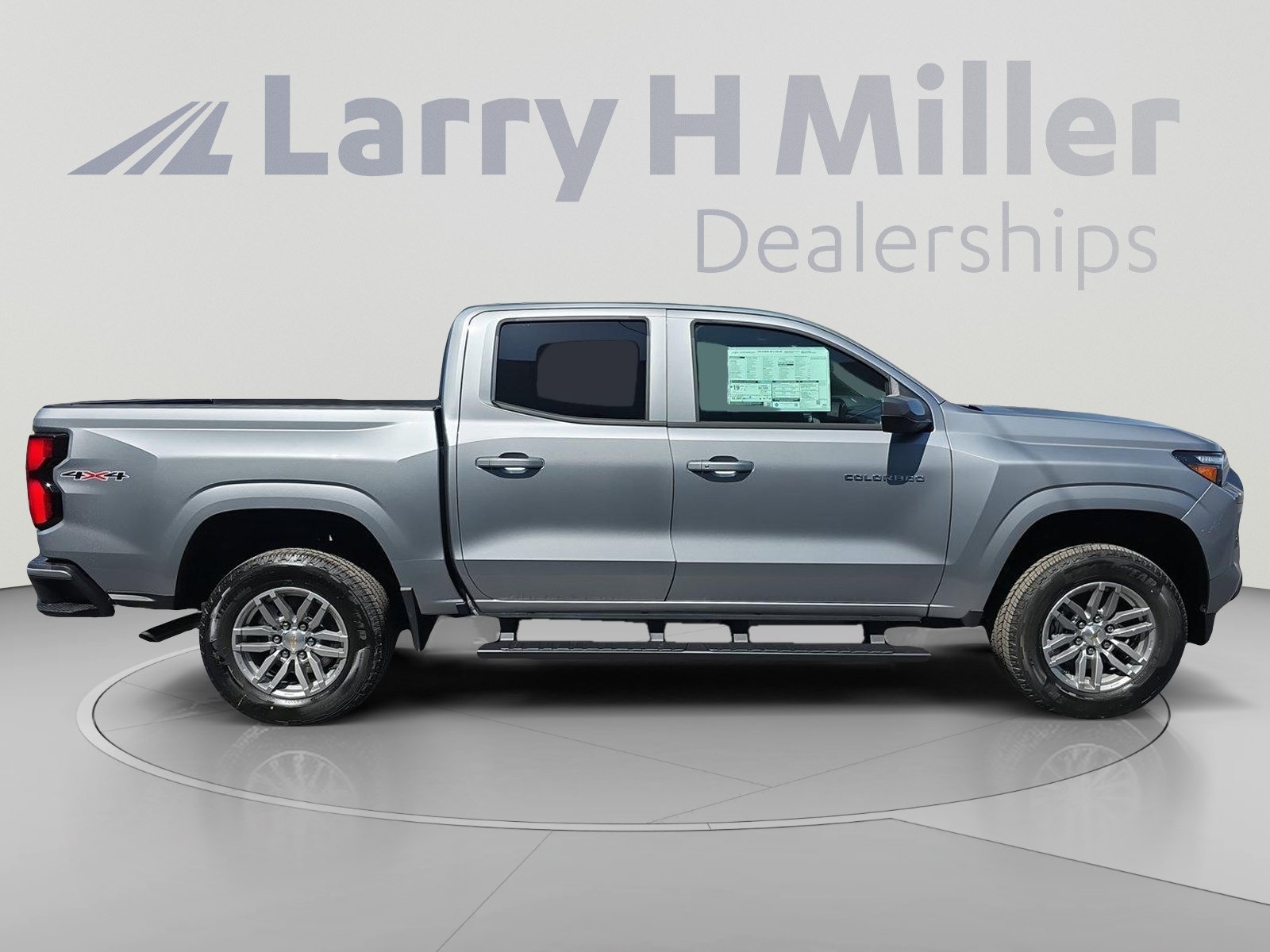 New 2026 Chevrolet Colorado LT w/ LT Convenience Package AWD/4WD image 9