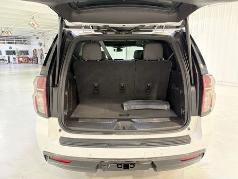 Used 2021 Chevrolet Tahoe Z71 w/ Z71 Signature Package image 28