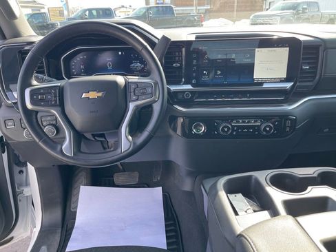 Used 2023 Chevrolet Silverado 1500 LT image 11