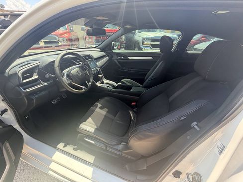 Used 2019 Honda Civic Sport image 11