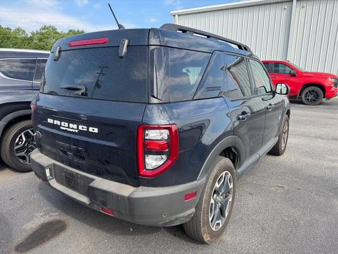 Used 2022 Ford Bronco Sport Outer Banks w/ Tech Package AWD/4WD image 5