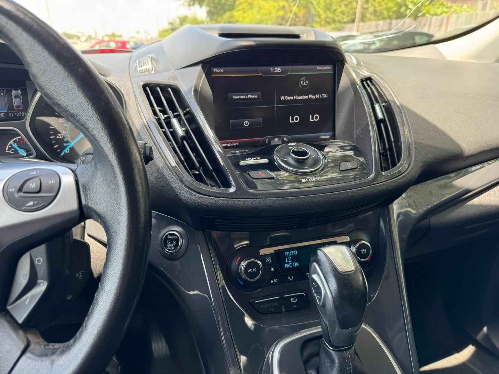 Used 2013 Ford Escape Titanium w/ Parking Technology Pkg FWD image 35